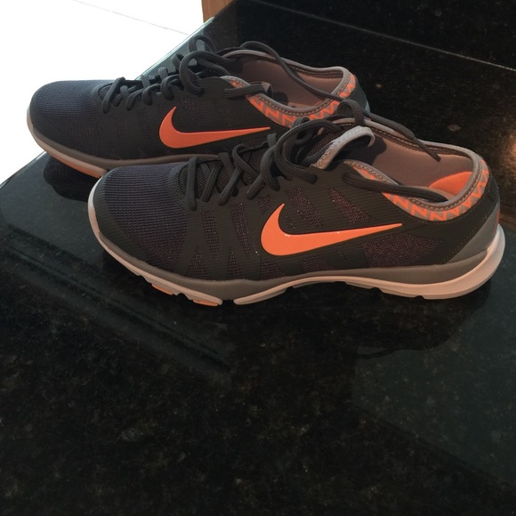 Nike Fit sole shoes