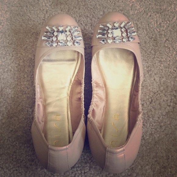 Unisa flats $10