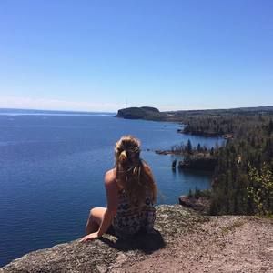 Meet your Posher, Amalea