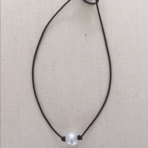 BLACK leather and Pearl necklace❤️