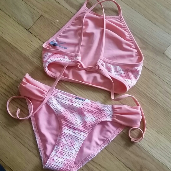 AERIE SWIM. - Picture 2 of 3