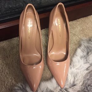 Shoe Republic Nude Pumps