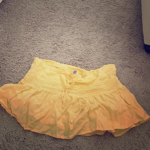 Linen yellow skirt