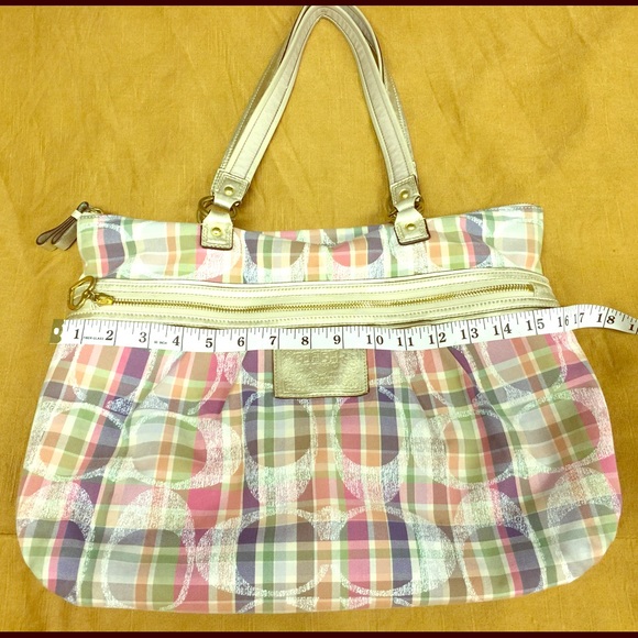 Multi-colored tote Coach Handbag.