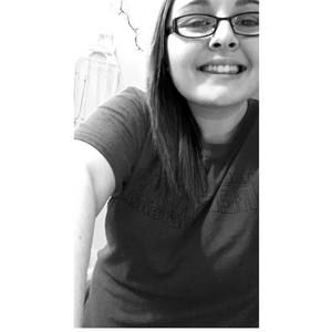 Meet your Posher, Kendra