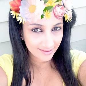 Meet your Posher, Christina