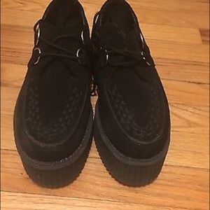 TUK Black Creepers