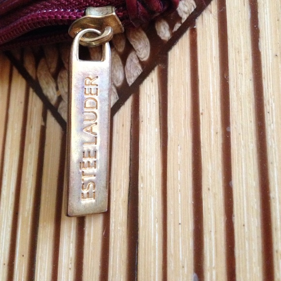 Small Estée Lauder bag 🌟 FINAL MARKDOWN 🌟 - Picture 2 of 3