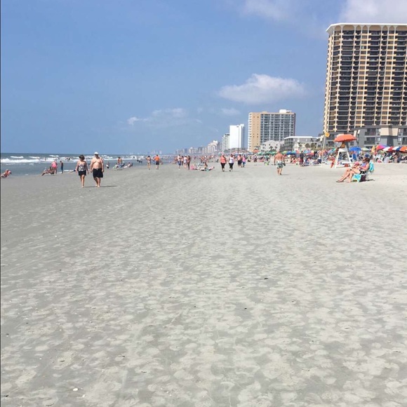 Meet your Posher, Kendra - Picture 1 of 1