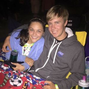 Meet your Posher, Kayla