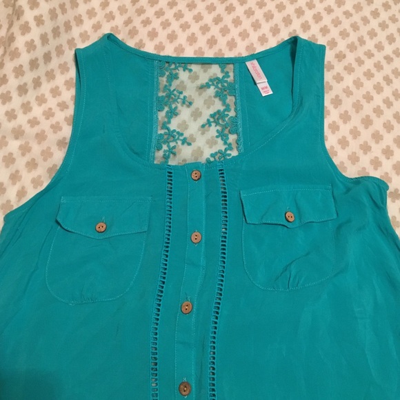 Lace Back button down Tank