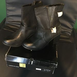 Torrid black mesh heel ank