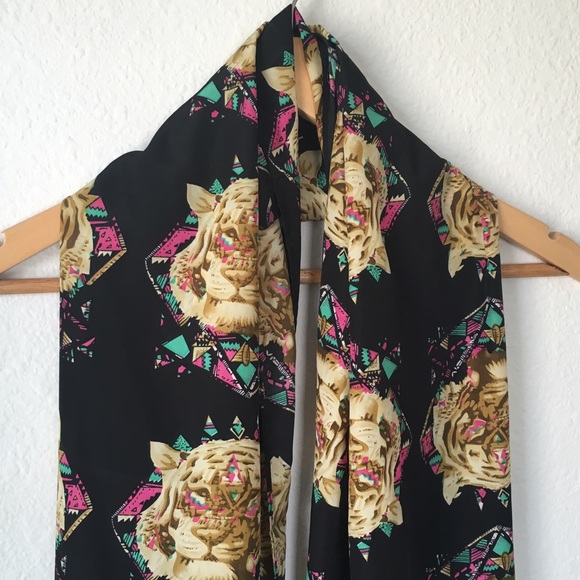 Lion Empress Satin Scarf - Picture 2 of 4