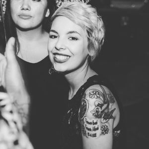 Meet your Posher, Christina