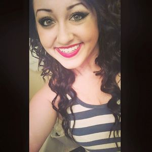 Meet your Posher, Ashley