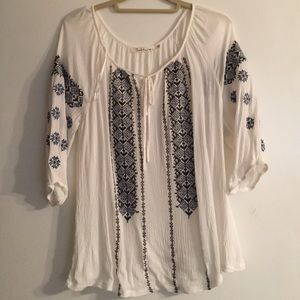 white quarter length sleeve shirt!