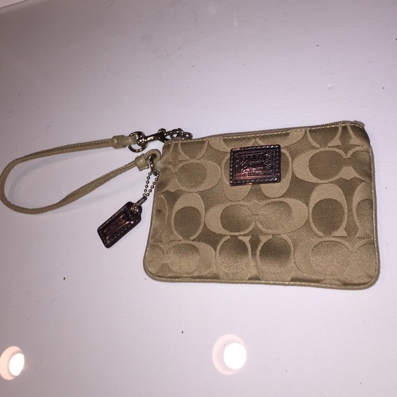 Authentic coach "poppy" tan wristlet