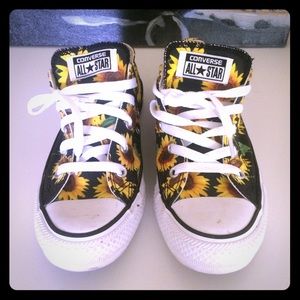 Sunflower print converse