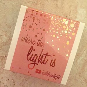 4 shadows and blush! COLOURPOP