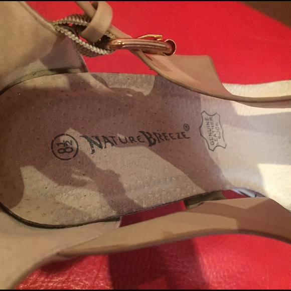 Genuine leather, light tan color sandals - Picture 4 of 4