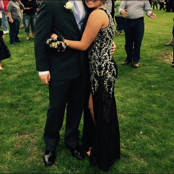 Prom/Formal dress - Picture 2 of 3