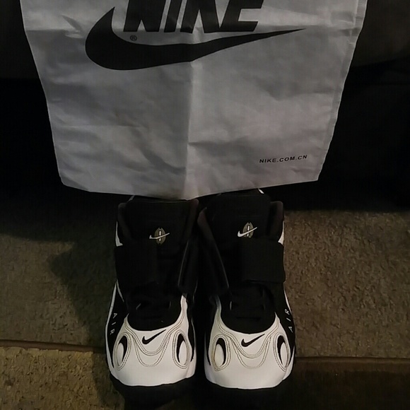 (Sold )Deion Sanders Nikes
