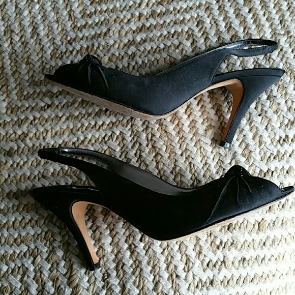 🌺Black slingback heels w/ rhinestone front🌟