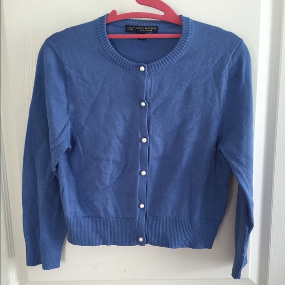 Brooks Brothers pearl button crop cardigan