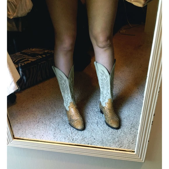 Justin Cowboy Boots