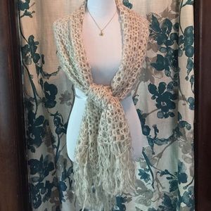 Grey and gold thick fringed scarf⭐️