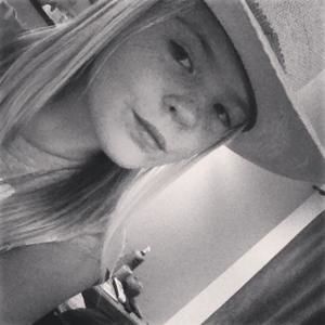 Meet your Posher, Charlotte