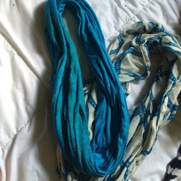 Infinity Scarves - Picture 2 of 4