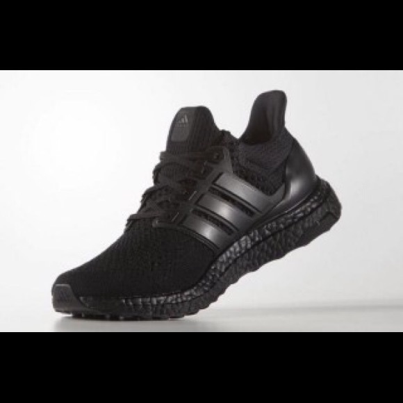 Black Ultra Boost 9.5