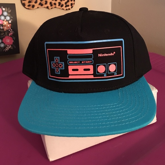 SUPER COOL NINTENDO CONTROLLER SNAP BACK HAT!!🕹