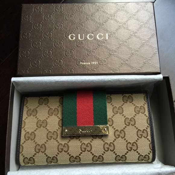 Gucci Handbags - ❌SOLD❌ Gucci Ladies Web Original GG Wallet