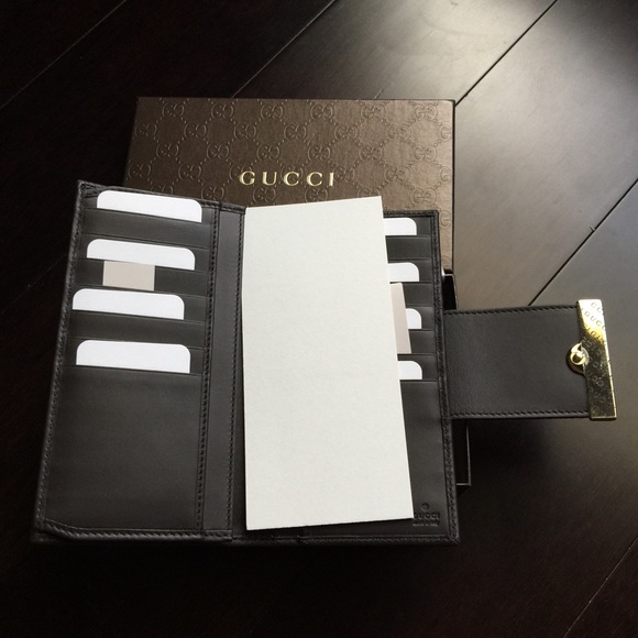 ❌SOLD❌ Gucci Ladies Web Original GG Wallet - Picture 3 of 4