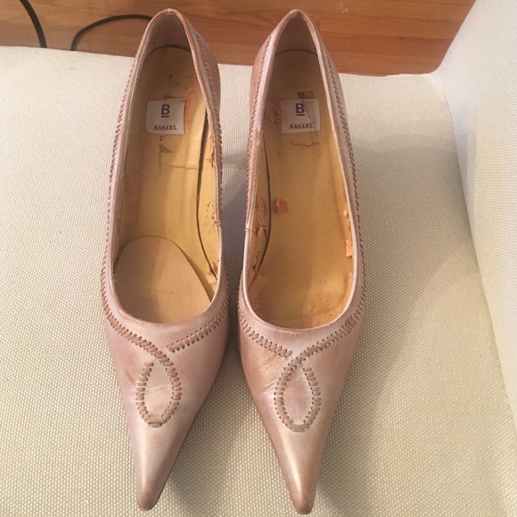 Bakers pointy toe heels