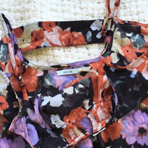 HP 🎉 Urban Outfitters Kimchi Blue Floral Tank - Picture 2 of 3