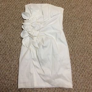 Beautiful White Cache Dress 🌸 Size 2