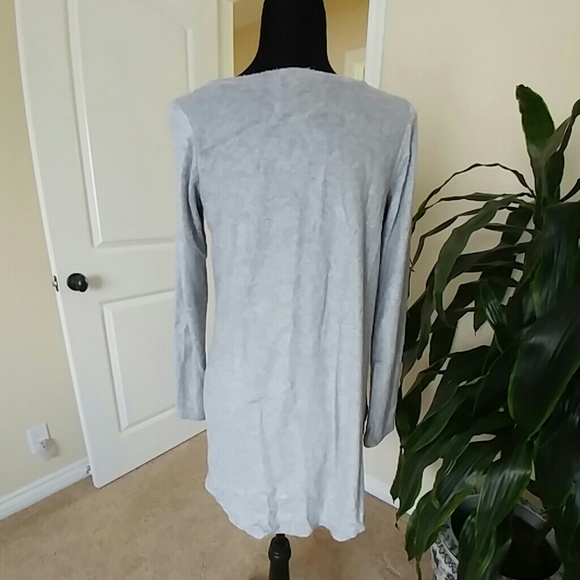Light sweater bundle - Picture 4 of 4