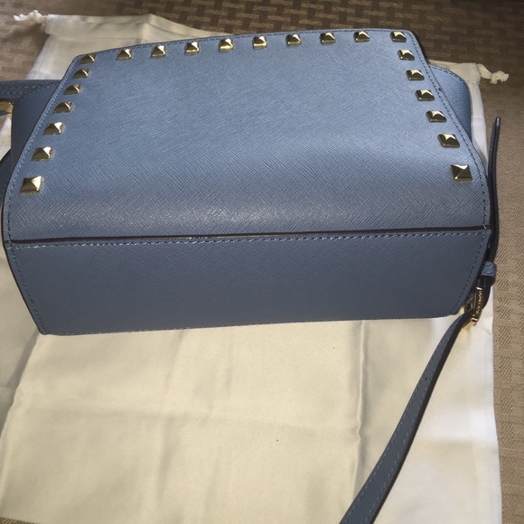 Michael Kors Purse - Picture 3 of 4