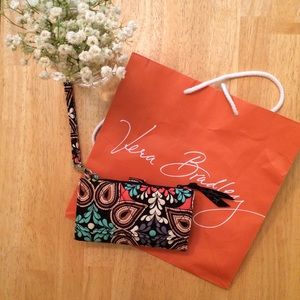 Vera Bradley Smartphone Wristlet