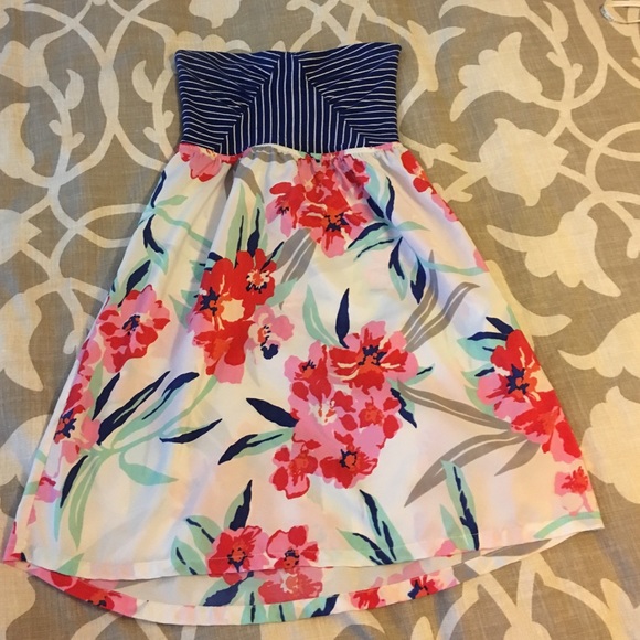 Strapless Roxy Dress. - Picture 1 of 3