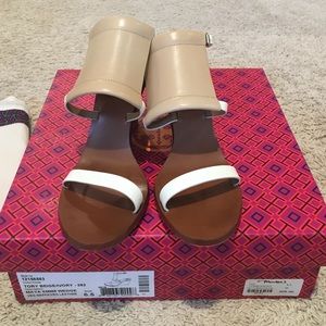 Tory Burch maya wedge 6.5