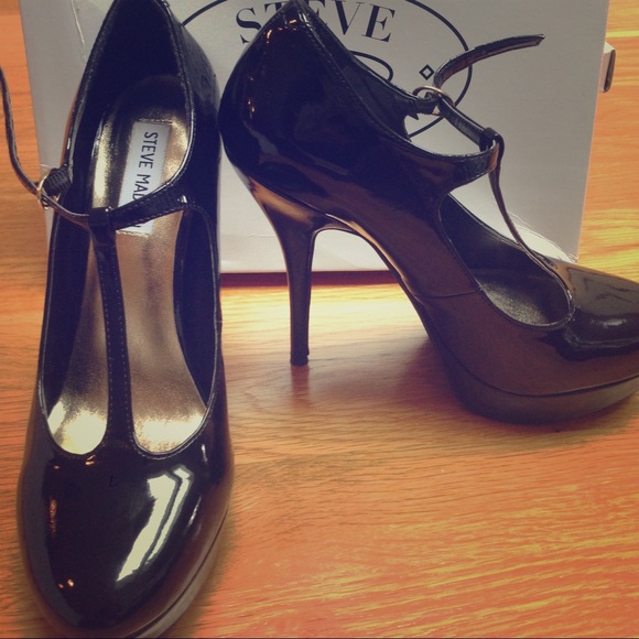Steve Madden heels, black, size 8, never worn