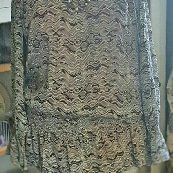 ⓟⓛⓤⓢBlouse - Picture 2 of 2