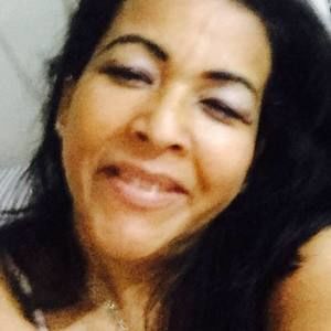 Meet your Posher, Amparo