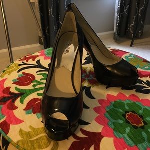 FINAL PRICE Michael Kors size 10 pumps