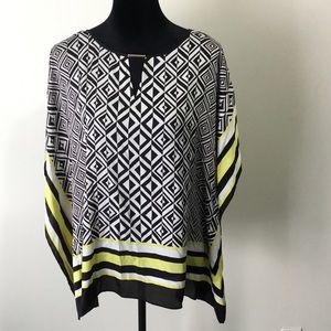 NWOT Dana Buchman Batwing Blouse Geometric