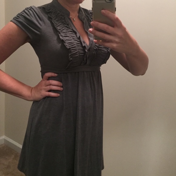 Cute Ruffle Front dress - Picture 1 of 4